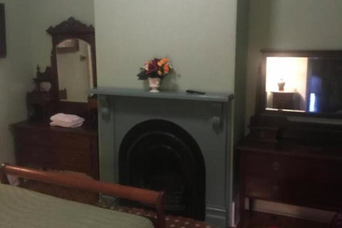 Villa Paradiso - Kingaroy Accommodation 5