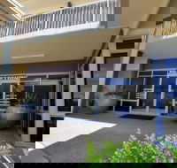 Mayfair Motel Emerald - Kingaroy Accommodation