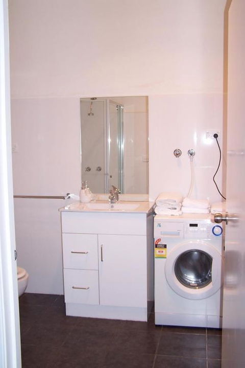 Westside Serviced Apartments - Kingaroy Accommodation 2