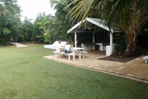 Absolute Backpackers Mission Beach - Kingaroy Accommodation 1