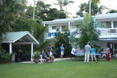 Absolute Backpackers Mission Beach - Kingaroy Accommodation 3