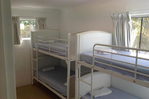 Absolute Backpackers Mission Beach - Kingaroy Accommodation 2
