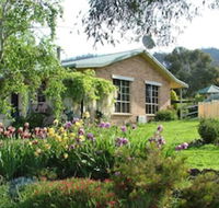 Halls on Falls Homestead - Kingaroy Accommodation