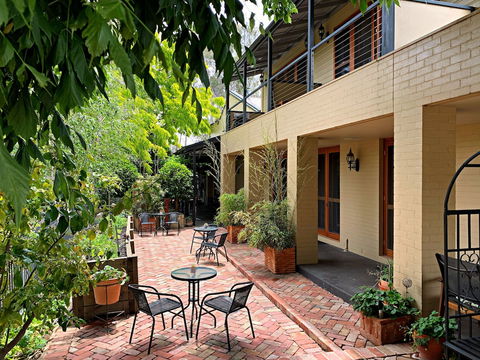 CocknBull Boutique Hotel - Kingaroy Accommodation 4