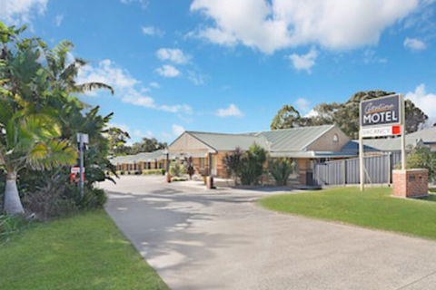 Catalina Motel Lake Macquarie - Kingaroy Accommodation 0