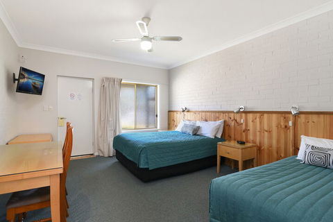 Catalina Motel Lake Macquarie - Kingaroy Accommodation 6