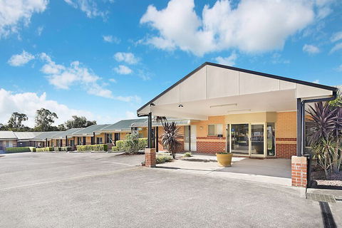 Catalina Motel Lake Macquarie - Kingaroy Accommodation 1