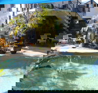 Salamander Beach Accommodation Adults Only - Kingaroy Accommodation