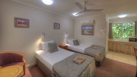 Atherton Hinterland Motel - Kingaroy Accommodation 2