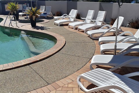 Pandanus Coolum Beach - Kingaroy Accommodation 2