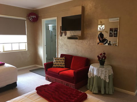 Armadale Cottage Bed & Breakfast - Kingaroy Accommodation 3