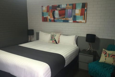 Blue Violet Motor Inn - Kingaroy Accommodation 0