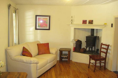 Goat Square Cottages - Kingaroy Accommodation 2
