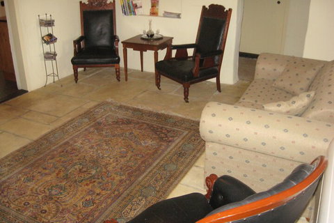 Goat Square Cottages - Kingaroy Accommodation 7