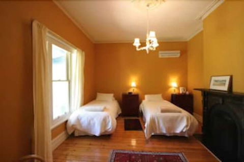 Corinella Country House - Kingaroy Accommodation 0