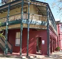 Leura House - Kingaroy Accommodation