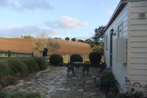 Valleyfield Cottage - Kingaroy Accommodation 0