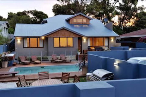 Waikiki Beach Bed & Breakfast - Kingaroy Accommodation 0