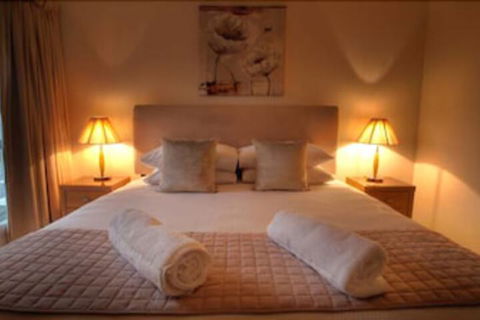 Azjure Studio Retreat - Kingaroy Accommodation 2