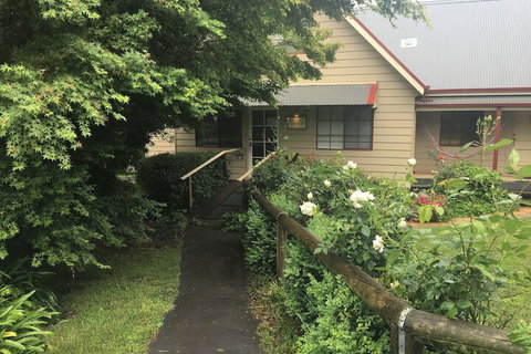 Neerim Country Cottages - Kingaroy Accommodation 5