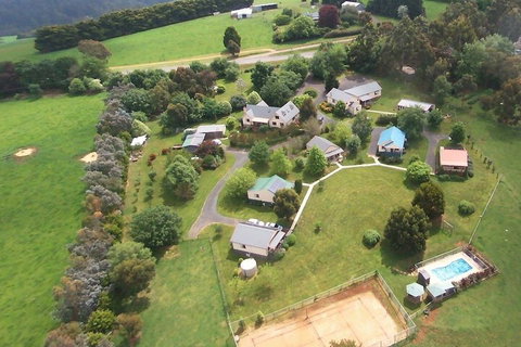 Neerim Country Cottages - Kingaroy Accommodation 1