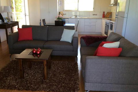 Tinaroo Sunset Retreat - Kingaroy Accommodation 5