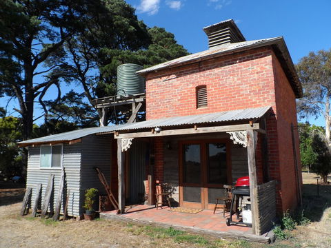Grampians Historic Tobacco Kiln - Kingaroy Accommodation 0