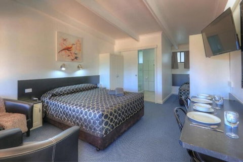 Twin Swans Motel - Kingaroy Accommodation 6
