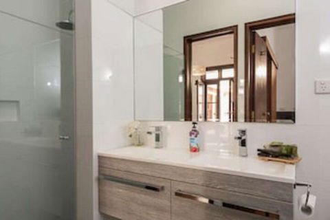 Fairway Manor Accommodation - Kingaroy Accommodation 0