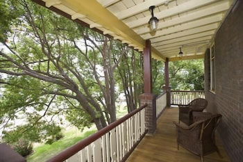 Cockatoo Island - Kingaroy Accommodation 6