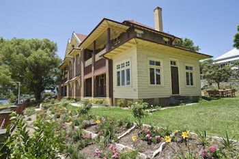Cockatoo Island - Kingaroy Accommodation 5