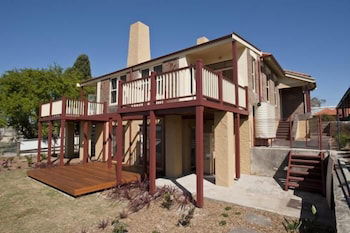 Cockatoo Island - Kingaroy Accommodation 2