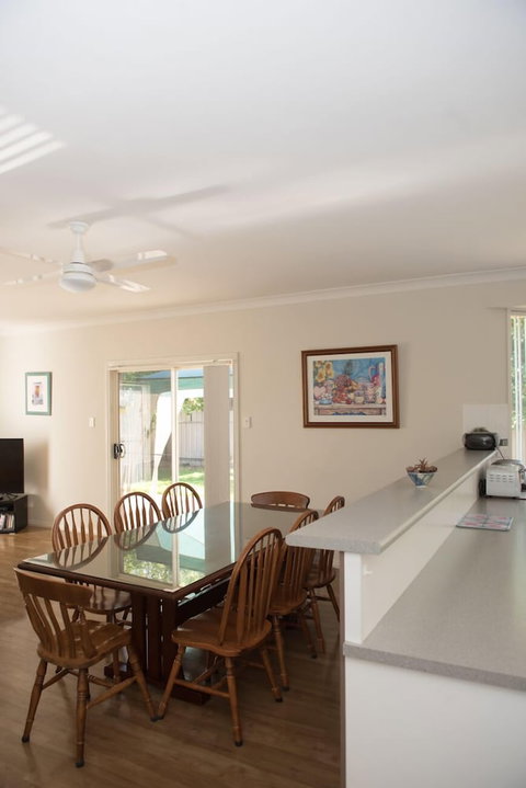 All Seasons' Escape Port Elliot - Kingaroy Accommodation 4