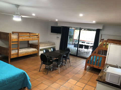 Captain Cook Holiday Village - Kingaroy Accommodation 4