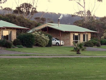 Spring Bay Villas - Kingaroy Accommodation 3