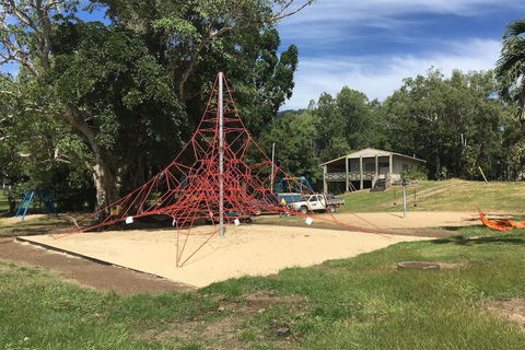 Whitsunday Waterfront Apartments - Kingaroy Accommodation 2