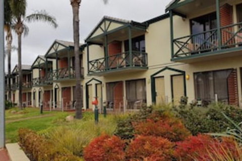 Renmark Hotel Motel - Kingaroy Accommodation 7