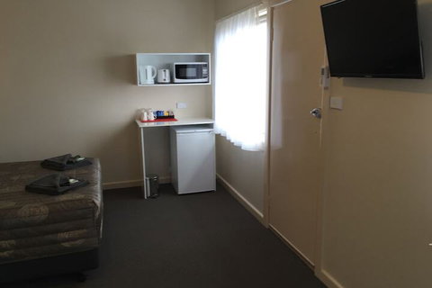 Blue Lake Motel - Kingaroy Accommodation 2