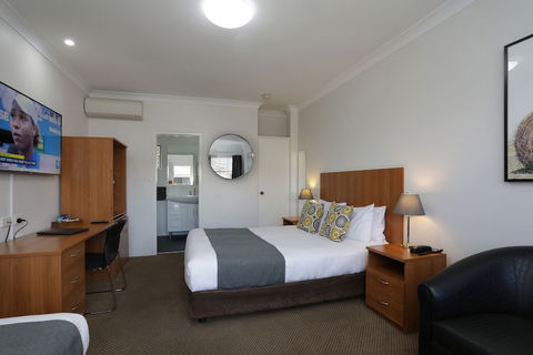 Cadman Motor Inn & Apartments - Kingaroy Accommodation 6