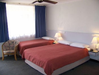 Beach Motel Woolgoolga - Kingaroy Accommodation 1