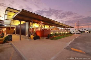 Morayfield Tavern & Motel - Kingaroy Accommodation 1