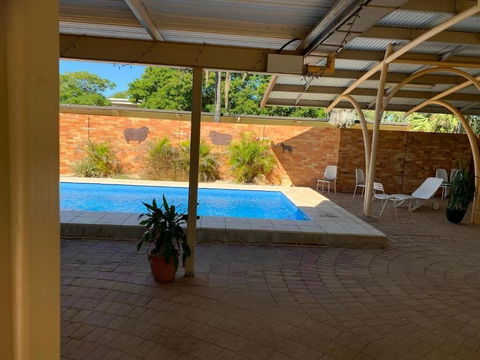 Jumbuck Motel - Kingaroy Accommodation 1