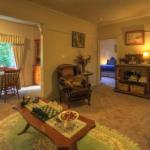 Hillview Oak B & B - Kingaroy Accommodation 0