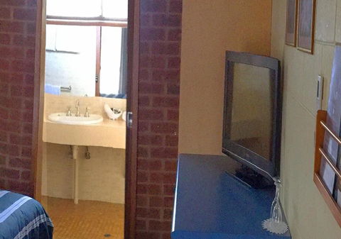 Milawa Motel - Kingaroy Accommodation 4