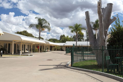 The Jolly Swagman Motor Inn - Kingaroy Accommodation 1