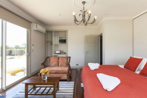 Aurora Manor Rooms - Kingaroy Accommodation 0