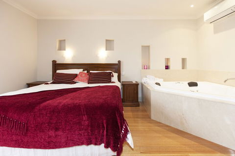 Aurora Manor Rooms - Kingaroy Accommodation 4