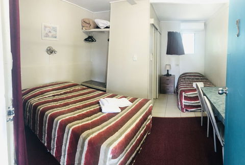 Motel Holliday Kingaroy - Kingaroy Accommodation 2