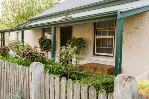 Georgies Cottage - Kingaroy Accommodation 2