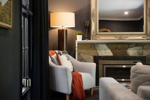 East St At Daylesford - Kingaroy Accommodation 3